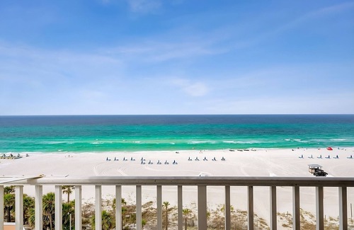 Panama City Beach Hotel | Indulge in Home Like Comfort! Free Parking, Beachfront Property, Outdoor Pool