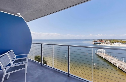 Rocky Point House | Indulge in Home Like Comfort