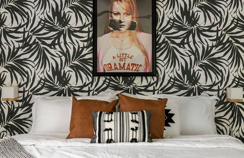 Victoria Park House | Indulge in Luxury and Channel Your Inner Mean Girl w/ the Regina George Suite Un
