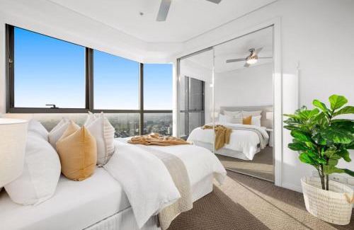 Brisbane Central Business District Apartment | Indulgence at Meriton, Spectacular Views, Sleeps 6 Includes Carpark
