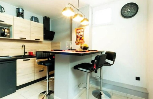 Beziers City Centre Apartment | INDUSTRIAL#CENTER#STATION#WIFI@SLEEPNTRIPBEZIERS