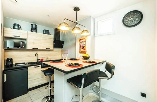 Beziers City Centre Apartment | INDUSTRIAL#CENTER#STATION#WIFI@SLEEPNTRIPBEZIERS