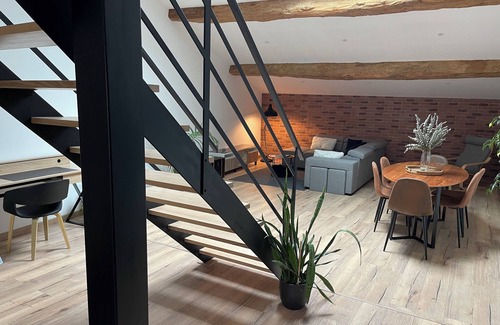 Revel House | Industrial Lodge 85m² - Loft with exterior