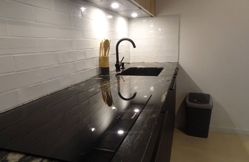 Les Grands Carmes Apartment | Industrial loft Marseille