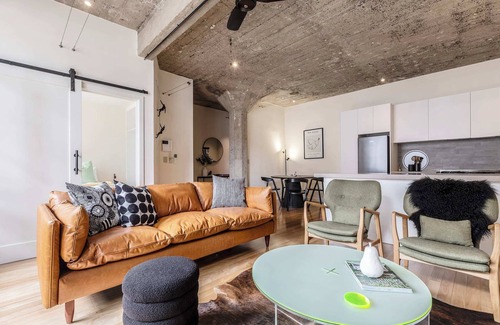 Melbourne Central Business District Condo | Industrial Warehouse in Historic Dovers Building