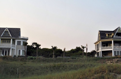 Bald Head Island House | Inescapable View-a 7BR/8.5+BA Dune Ridge estate with magnificent ocean views!