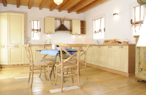 Andros Villa | Infinite Serenity: Villa Etheria – 4 Bed Luxury, Private pool, Gym