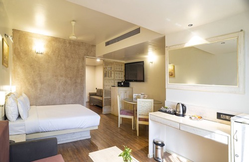 Indore Hotel | Infiniti Hotel & Spa