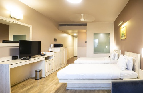 Indore Hotel | Infiniti Hotel & Spa