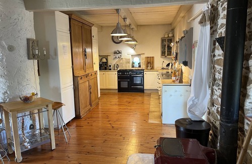 La Garde-Freinet House | Infinity Pool at Stone Built House Stunning Views Perfect for Families Sleeps10