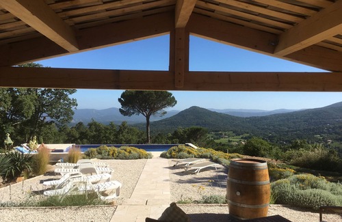 La Garde-Freinet House | Infinity Pool at Stone Built House Stunning Views Perfect for Families Sleeps10