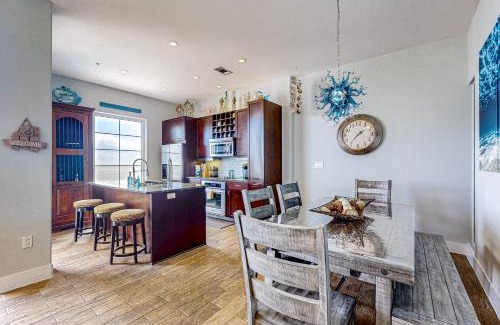Galveston Apartment | Infinity Sea of Serenity