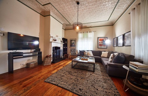 Healesville House | Inglenook Cottage Healesville