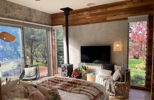 Yallingup Apartment | Injidup Beach Studio-fire Coastal Luxury Peaceful