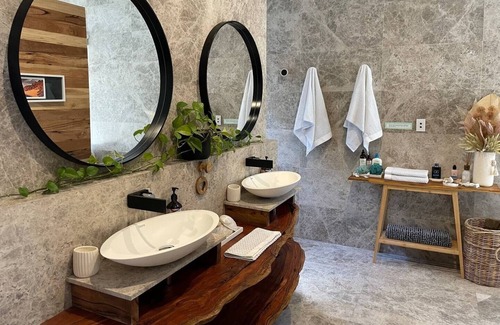 Yallingup Apartment | Injidup Beach Studio-fire Coastal Luxury Peaceful