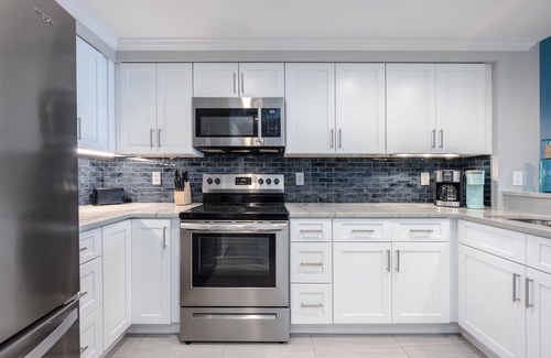 Clipper Cove Condo | Inn at Crystal Beach 305 | by Salt Water Vacations