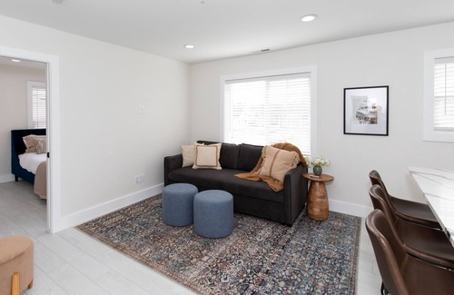 Sandusky Condo | Inn at Fulton: Unit 5
