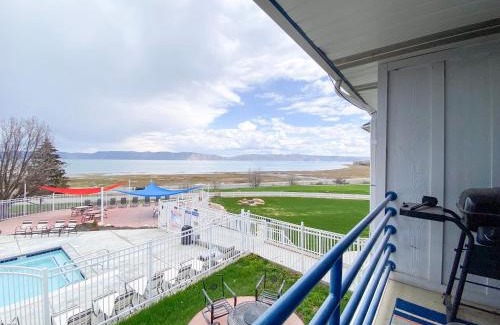 Harbor Village House | Inn Building Condo 213 Pet friendly, Patio view
