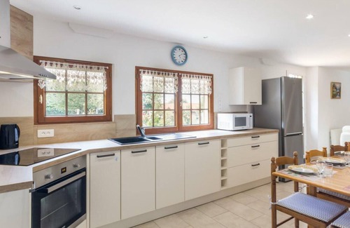 Criquetot-lʼEsneval House | Inn Criquetot-l'Esneval, 4 bedrooms, 8 people