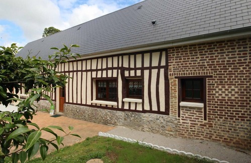 Criquetot-lʼEsneval House | Inn Criquetot-l'Esneval, 4 bedrooms, 8 people