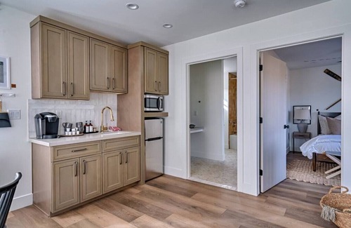 Williams Cabin | Inn History Grand Canyon Cabin 3