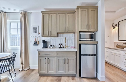 Williams Cabin | Inn History Grand Canyon Cabin 10