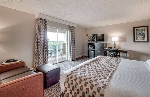 Park Shore Hotel | Inn of Naples, Tapestry Collection by Hilton