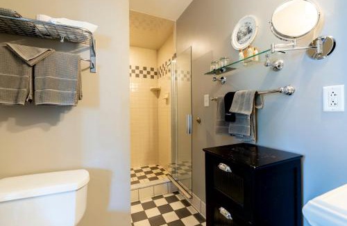 Central Business District Hotel | Inn on Broadway