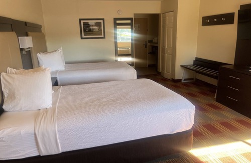 Mansfield Center Hotel | Inn on Storrs