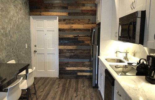 Tampa Heights Apartment | Inn The Heights - Apt. 9
