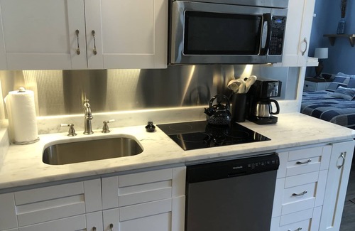 Tampa Heights Apartment | Inn The Heights - Apt. 9