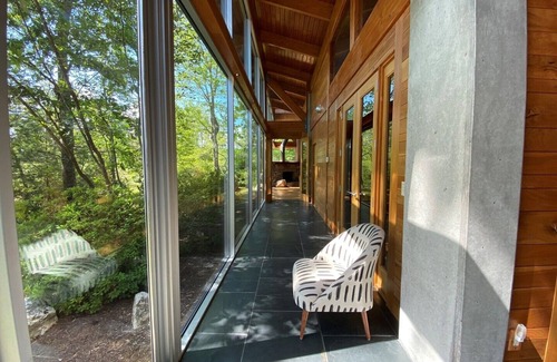 Hendersonville House | Innisfree Farm: Stunning & Spectacular Mountain Escape! Close to Hendersonville & Asheville; TIEC.