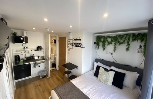 Livesey House | INNit Townhouse
