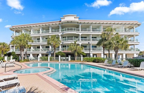 Rosemary Beach Condo | Inns at Seacrest 210 Studio/Suite. Corner Unit, Large Balcony, Great Locations!