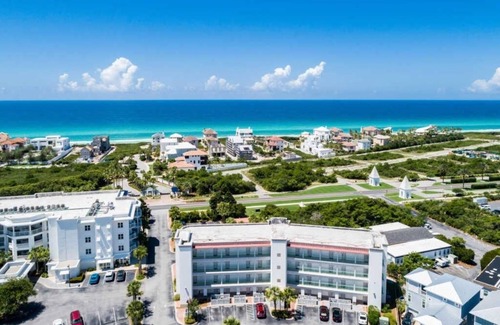 Rosemary Beach Condo | Inns at Seacrest 210 Studio/Suite. Corner Unit, Large Balcony, Great Locations!