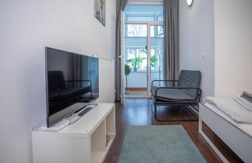 Pradl Apartment | Innsbruck City Center Studio I 24h self-check-in