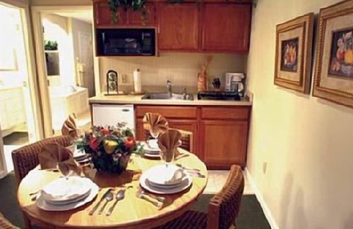 Ogunquit Condo | InnSeason Resorts - The Falls at Ogunquit