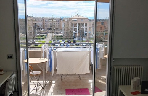 Parma Apartment | INPARMA WEST bright/silent/equipped, bus, stores and restaurants nearby.