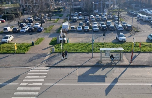 Parma Apartment | INPARMA WEST bright/silent/equipped, bus, stores and restaurants nearby.