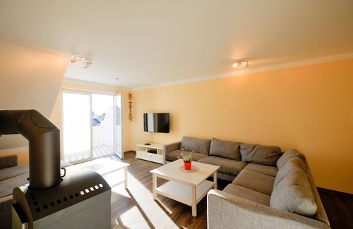 Burg auf Fehmarn House | Inselblume 10 - Vacation house with fireplace for 10 to 12 people