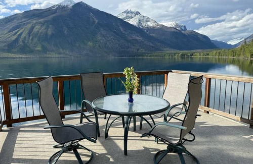 West Glacier Cabin | Inside Glacier National Park, Lakefront cabin