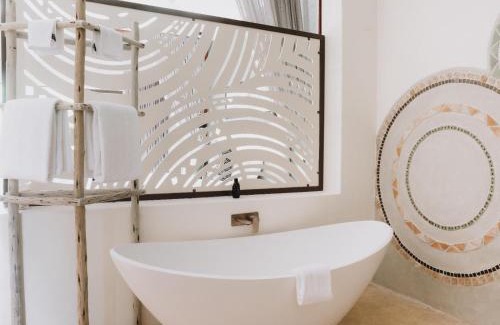 Victoria Falls Cabin | Insika lodge