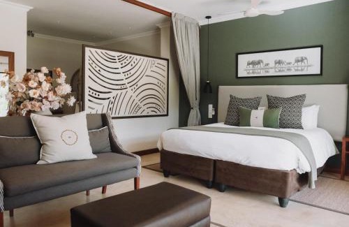 Victoria Falls Cabin | Insika lodge