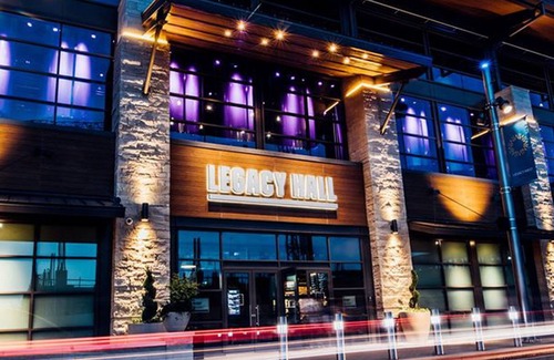 Legacy Park Apartment | Insta-worthy 1-BR Luxury gem at Legacy West