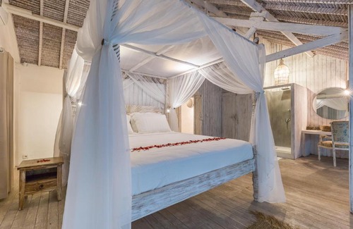 Cemagi Villa | Instagramable 4 bedroom Villa Azur