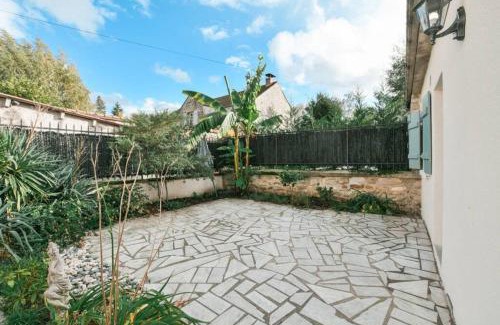 Barbizon Apartment | Instant Fleury, studio cosy avec jardin secret