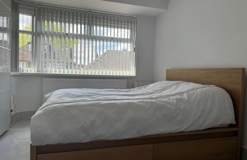 Luton House | Instant Home