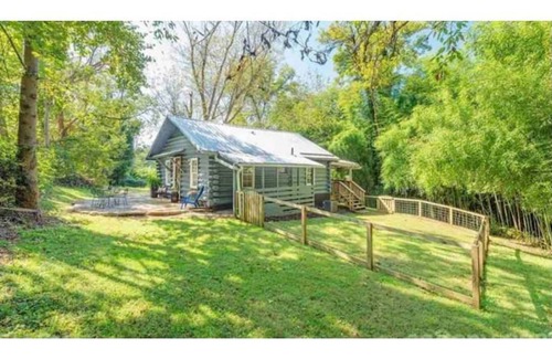 Asheville Cabin | Instaworthy Log Cabin - Dog and EV Friendly