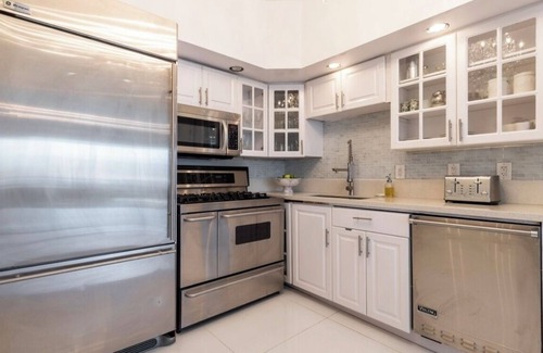 Weehawken Apartment | Interior designer abode min to Manhattan