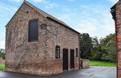 Thirsk Cottage | Intimate and inviting, this couples retreat is a cosy haven for two.